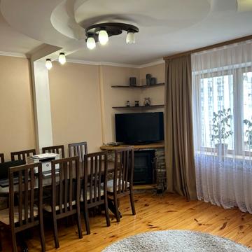Продам 3-ох кімнатну квартиру смт. Добротвір