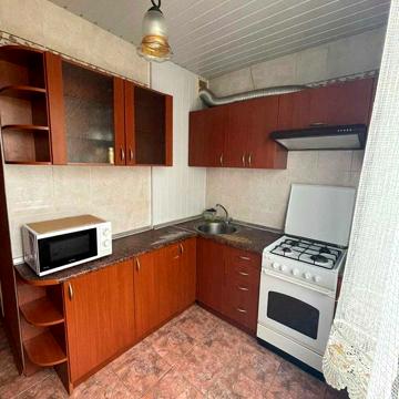 Оренда 2-кімнатної квартири 46 м², Валентинівська вул., 46