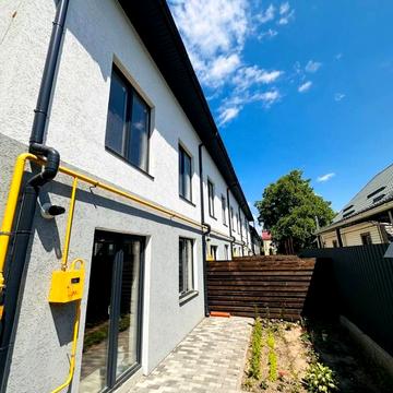 Готовий таунхаус з газом і централь. комунікаціями в топовій локації