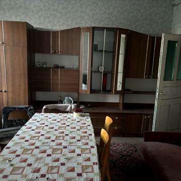Продам квартиру в центрі Скалата