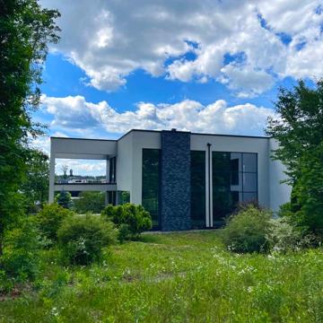Продаж котеджу 445 м2 в елітному комплексі 7 км от Киева