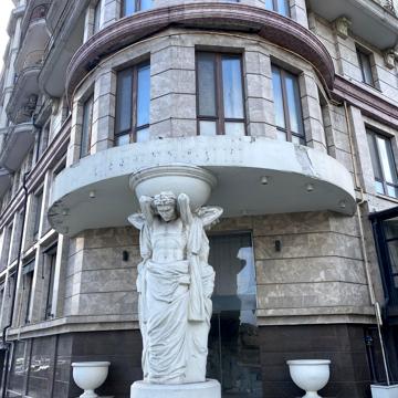 Греческая, 5
