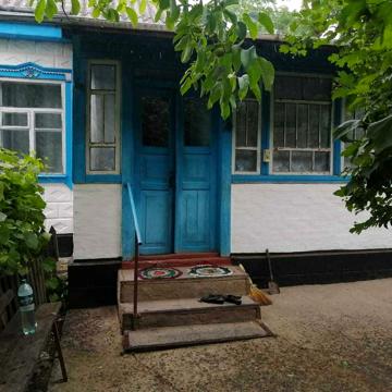 Продаж будинку в мальовничому селі яке інтенсивно розвивається