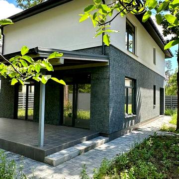 Будинок в зеленому тихому районі Бучі! Поряд школа.