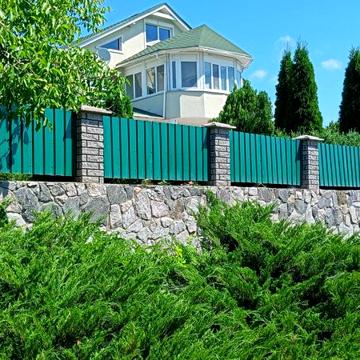 Будинок в екологічній, спокійній місцевості біля річки та заповідника