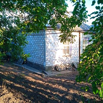 Продам будинок смт вишневе ( ерастівка)