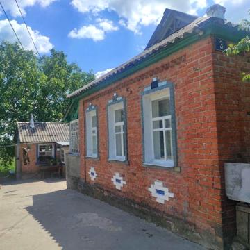 Продам будинок в селі Тарановка .