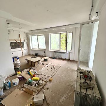 Продажа 4к квартира Адмірала Макарова (Центр) вулиця