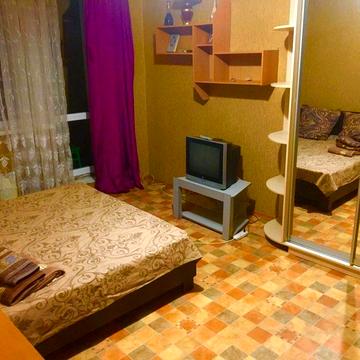 Сдам просторную квартиру не далеко от метро Героев Труда