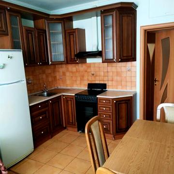 Продам однокімнатну 54кв.м на 4 поверсі