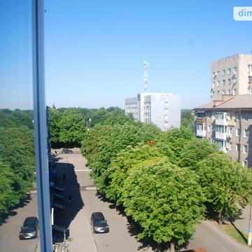 Продажа 4к квартира Соборна (Леніна) вулиця