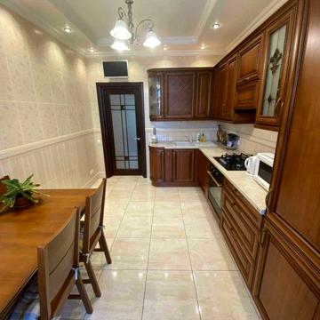 2 комнатная квартира Яворницкого 46, центр