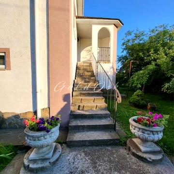 Здам Будинок поруч Озеро.Осокорки.4 км вiд метро.