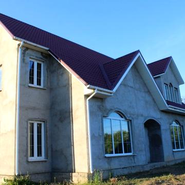Продам 2 будинки з земельною ділянкою. 2км до моря.