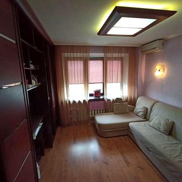 Продам 1-на. Кв. 18кв. Юності 15.