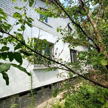 Термінова-Продажа.Ч/Б в центрі Саєнка.