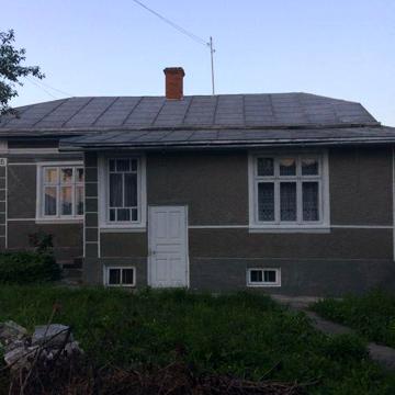 Продам будинок в центрі Борщова