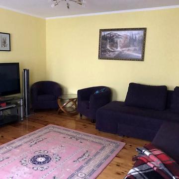 Будинок від ВЛАСНИКА (на територіі 2 будинки) за ціною 1