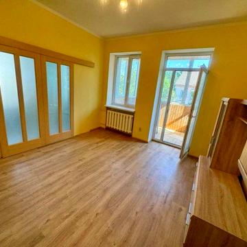 2-кімнатна квартира з ремонтом