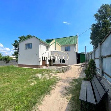 Продаж великої частини будинку в Дахнівці