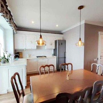 Продаж двокімнатної квартири в центрі Івано-Франківська.