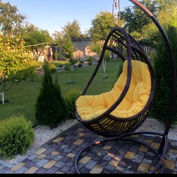 Продається новий будинок з ремонтом, терасою та чудовим ландшафтомYV