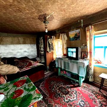 Продам будинок під реконструкцію.