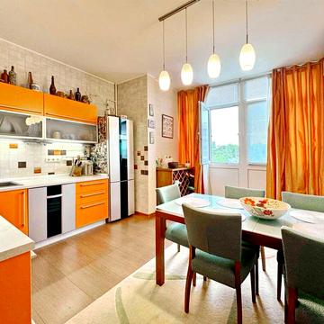 Продаю сімейну 3к квартиру з видом на річку в ЖК Сонячний. ц1 ЖК Солнечный