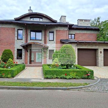 Продаж будинку 441 кв.м. з дизайнерським ремонтом в КМ Сонячна Долина