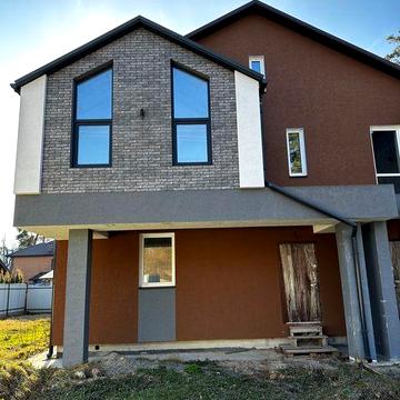 Продаж дуплексу з підвалом  в пішому доступі від центру Бучі