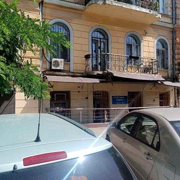 Итальянский бульвар/Канатная. Второй этаж , бельгийка, балкон, АГВ