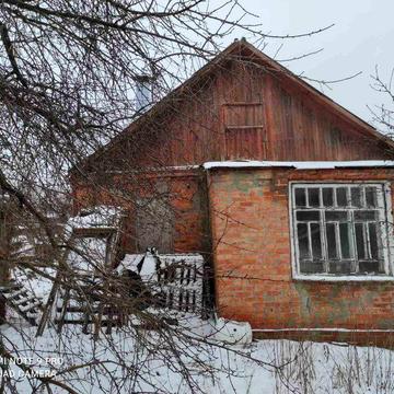 Продам будинок під знесення в центрі смт Високий