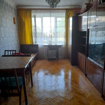 Чорновола вул., 104