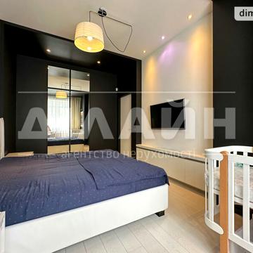 Продаж 3к Квартира Розваги вулиця ЖК Ренессанс