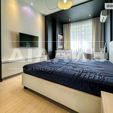 Продажа 3к квартира Розваги вулиця ЖК Ренессанс