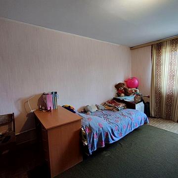 Продам затишну 1-кімнатну квартиру.