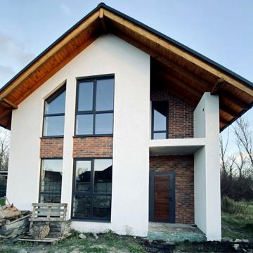 Продам будинок в живописному місці