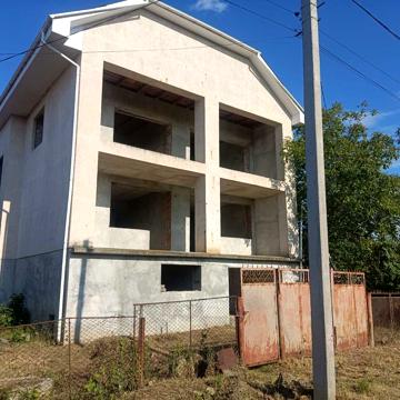 ПРОДАЖ незавершеного 3-х поверх будинку 400 кв.м. 2000х років забудови