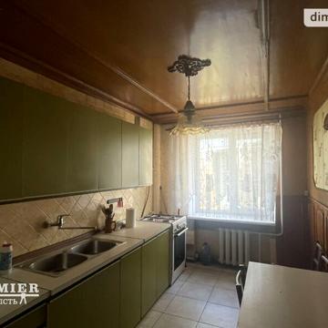 Продажа 3к квартира вул. Маршала Малиновського