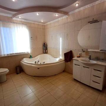 Продам 3-х кімнатну квартиру в Богодухові