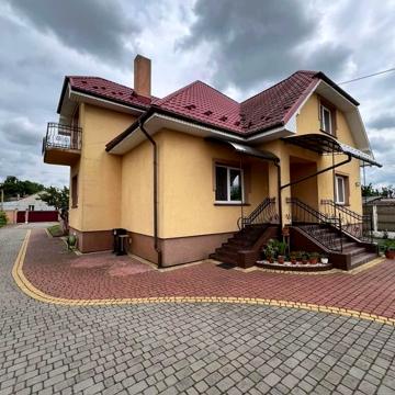 Продаж 2 поверхового будинку на вулиці Козацькій