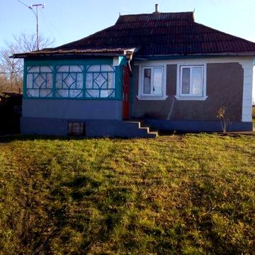 Продається будинок в с.Конева .В будинку всі зручності.