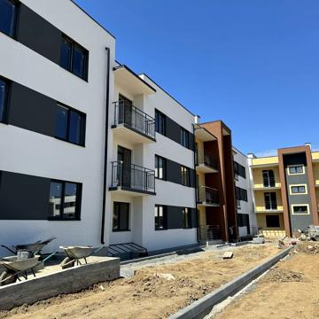 Продаж 1к квартири 41 кв. м на 4-й пров. Леоніда Каденюка