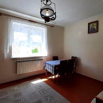 Продається півторачка напівособняк в центрі міста