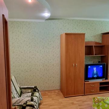 Буковинська вул., 4