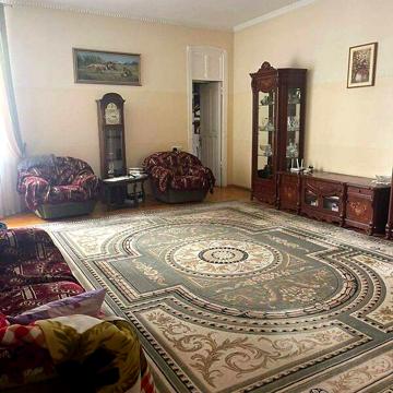 Продаж 5к Квартира вул. Ковальська