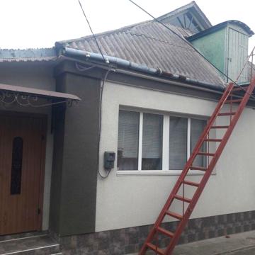 Продам добротний будинок