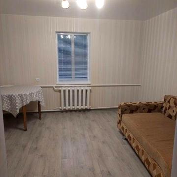 Здамо затишний будинок на довгостроковий час від власника.