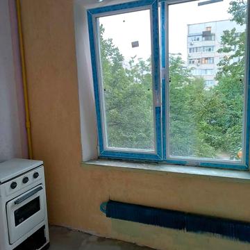 Продам 1 кімнатну квартиру на Олексіївці