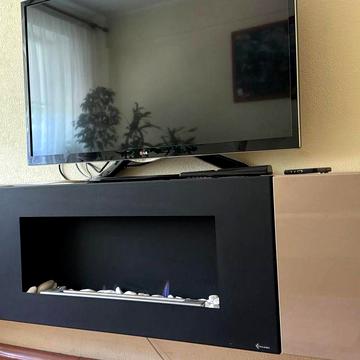 Продаю 3-кімнатну квартиру в Центрі з індивідуальним та каміном